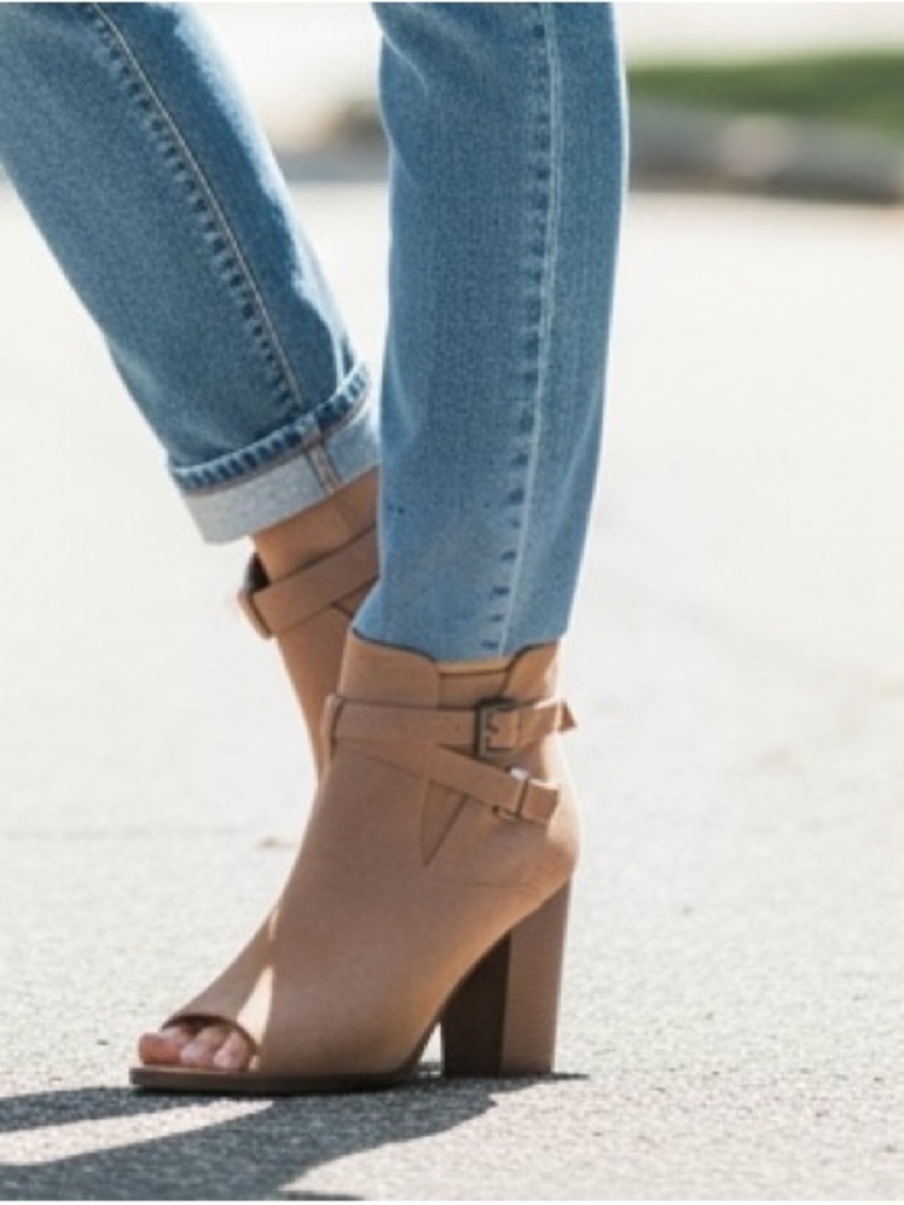 NWOT London Rag  Peep Toe Buckle Heeled Taupe Bootie Size 7